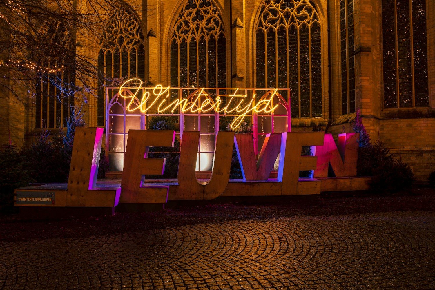 Parking du marché de Noël de Louvain sur la Ladeuzeplein